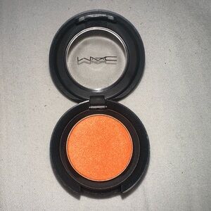 M•A•C Bright Response Powder Blush